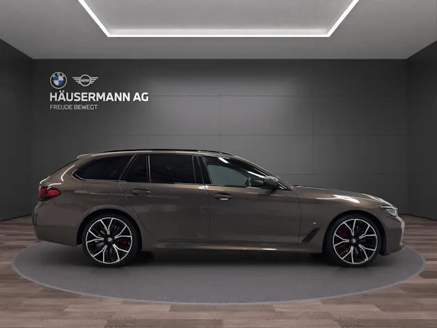 BMW 540d xDrive Touring M SPORT