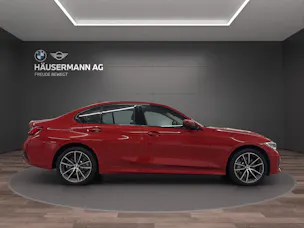 BMW 330e SPORT LINE
