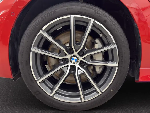 BMW 330e SPORT LINE
