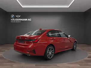 BMW 330e SPORT LINE