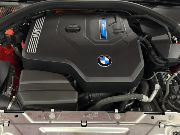 BMW 330e SPORT LINE