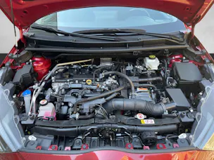 Toyota Yaris 1.5 VVT-i HSD Trend