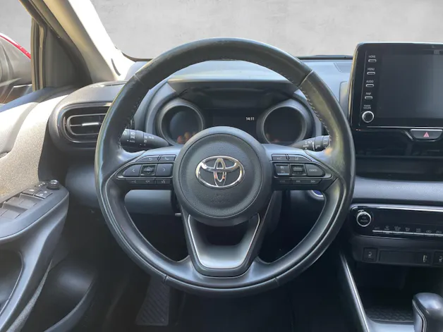 Toyota Yaris 1.5 VVT-i HSD Trend