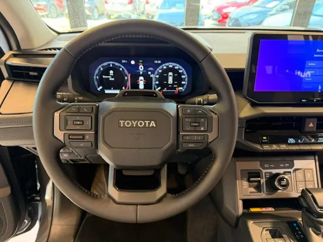 Toyota Hilux Double Cab.-Pick-up 2.8 D-4D MHEV 204 Invincible