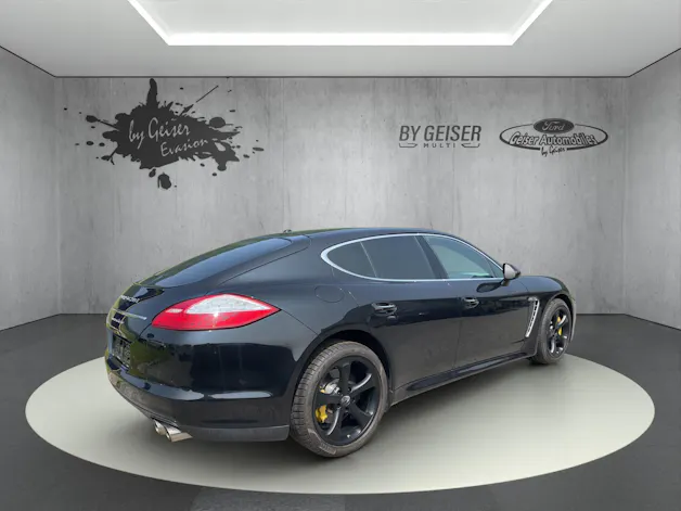 Porsche Panamera 4.8 V8 Turbo PDK
