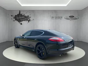 Porsche Panamera 4.8 V8 Turbo PDK