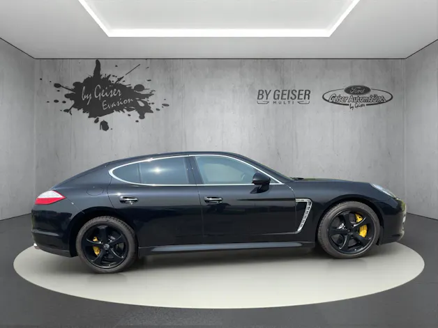 Porsche Panamera 4.8 V8 Turbo PDK