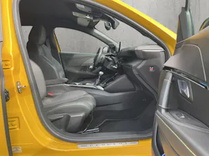 Peugeot 208 1.2 PureTech 100 GT