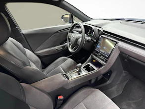 https://vehicle.imgix.net/4428096/fb1a4a90-6871-4b29-b240-81a8bbf4992e.jpg