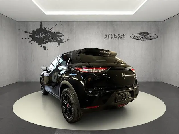 DS Automobiles 3 Crossback 1.2 PureTech 100 Performance Line