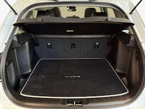 https://vehicle.imgix.net/4428102/cab2b93c-65b9-4a6f-9a30-b7bf18795fe9.jpg