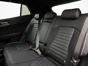 https://vehicle.imgix.net/4428110/5d871452-2b47-4a01-8560-c9ed17272e9f.jpg
