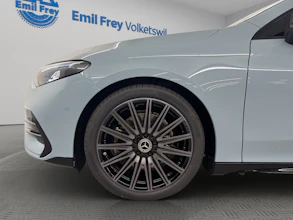 https://vehicle.imgix.net/4428126/e3046f63-800e-42c7-a980-ba2c1677f74c.jpg