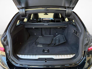 immagine del veicolo BMW 330e xDrive Touring