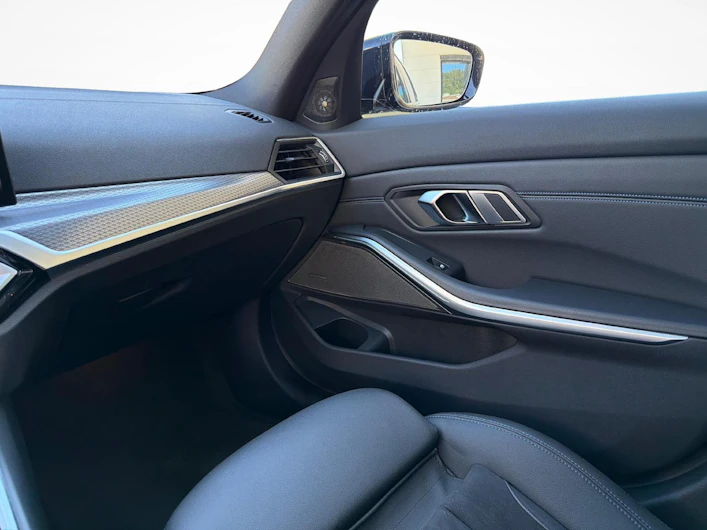immagine del veicolo BMW 3 SERIES