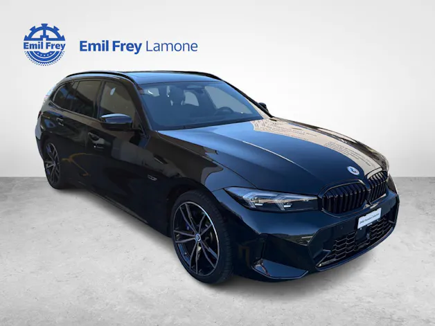 BMW 330e xDrive Touring