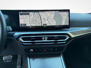 BMW 330e xDrive Touring