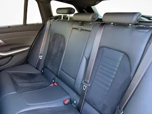 BMW 330e xDrive Touring