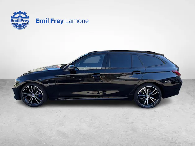 BMW 330e xDrive Touring
