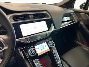 https://vehicle.imgix.net/4428186/0393526a-2512-463d-8e43-26bac271d5b4.jpg