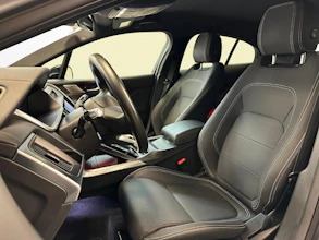 https://vehicle.imgix.net/4428186/2bef8bd9-94a0-4d6d-b0e4-d00e113c9e33.jpg