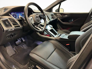 https://vehicle.imgix.net/4428186/8e151459-31c1-46ea-8ec8-00df3a5e0f35.jpg