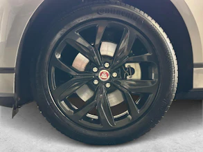 https://vehicle.imgix.net/4428186/ad9087a4-ec24-4394-9fe1-21b21acb53d0.jpg
