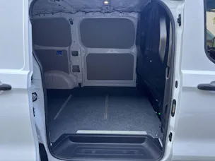FORD Transit C Van 320 L1 2.5 Duratec 233 Trend PHEV
