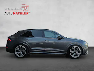 Audi RS Q8 4.0 V8 TFSI quattro T-Tronic*8-Fach Räder*AHK*Panoramadach*