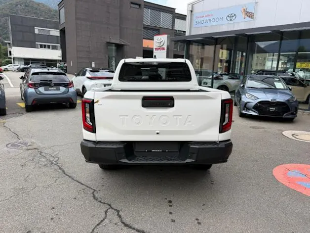 Toyota Hilux Double Cab.-Pick-up 2.8 D-4D MHEV 204 Style