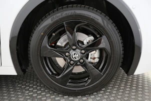 Fahrzeugbild TOYOTA Prius 2.0 Plug-In-Hybrid Premium