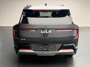 https://vehicle.imgix.net/4428308/c4b87906-0969-4469-aac7-196e342501e0.jpeg
