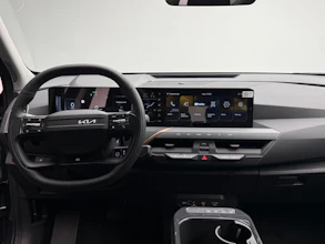 https://vehicle.imgix.net/4428308/dba28157-1c03-445d-8885-f23ea6776d8f.jpeg