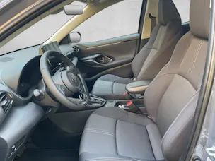 Toyota Yaris 1.5 VVT-i HSD Trend