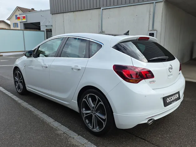OPEL Astra 1.6 T eTEC Sport