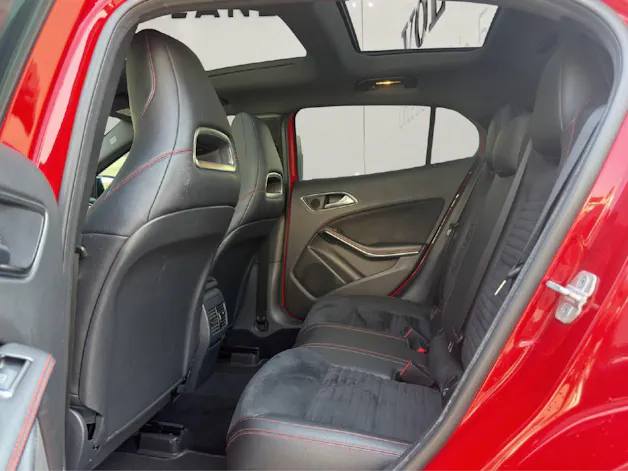 Mercedes-Benz GLA-Klasse X156 GLA 200 AMG Line