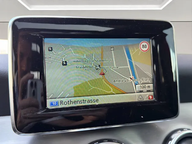 Mercedes-Benz GLA-Klasse X156 GLA 200 AMG Line