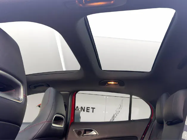 Mercedes-Benz GLA-Klasse X156 GLA 200 AMG Line