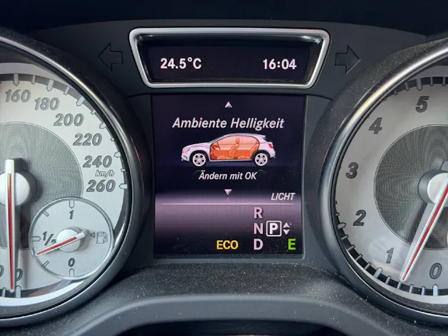Mercedes-Benz GLA-Klasse X156 GLA 200 AMG Line
