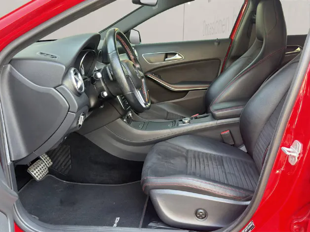 Mercedes-Benz GLA-Klasse X156 GLA 200 AMG Line