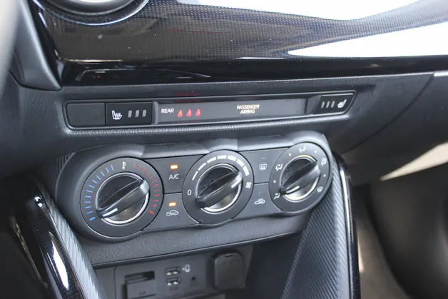 Mazda 2 1.5 90 Ambition Plus Automat