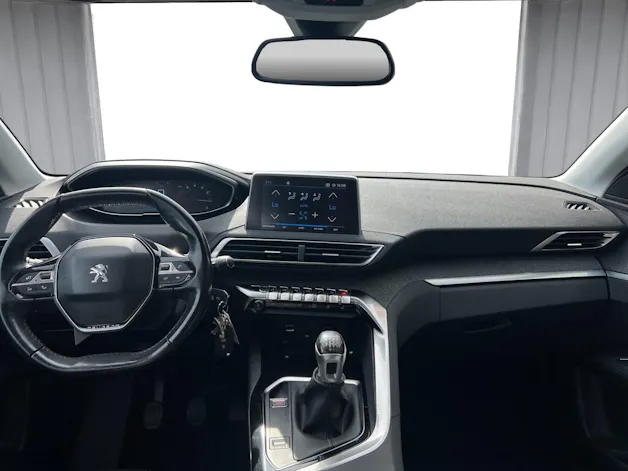 PEUGEOT 3008 1.2 PureTech Allure