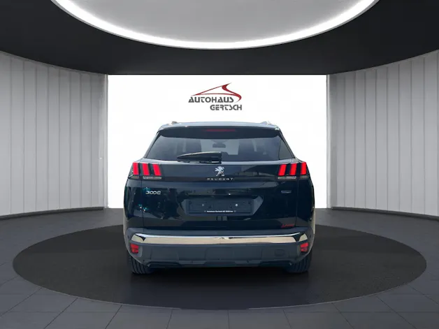PEUGEOT 3008 1.2 PureTech Allure
