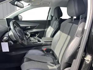 PEUGEOT 3008 1.2 PureTech Allure