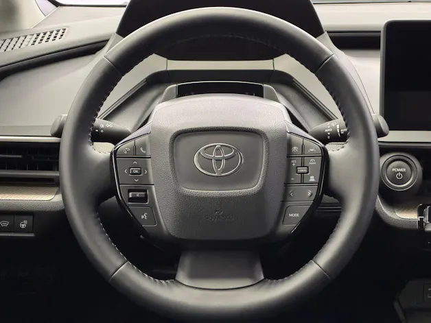 Toyota Prius 2.0 Plug-In-Hybrid Style