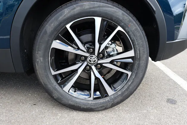 Toyota C-HR 2.0 PHEV Swiss Edition