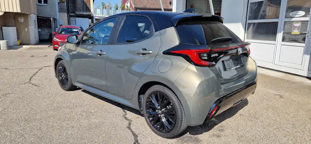 Toyota Yaris 1.5 VVT-iE Trend + Sport