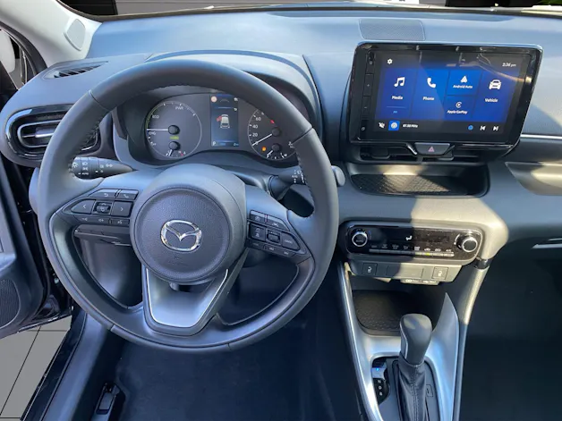Mazda 2 Hybrid Centre-line