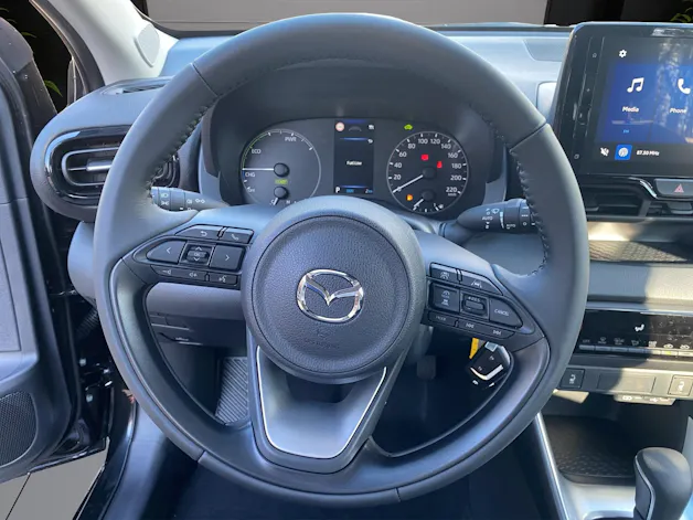 Mazda 2 Hybrid Centre-line
