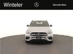 MERCEDES-BENZ GLA 200 Night Star 7G-D